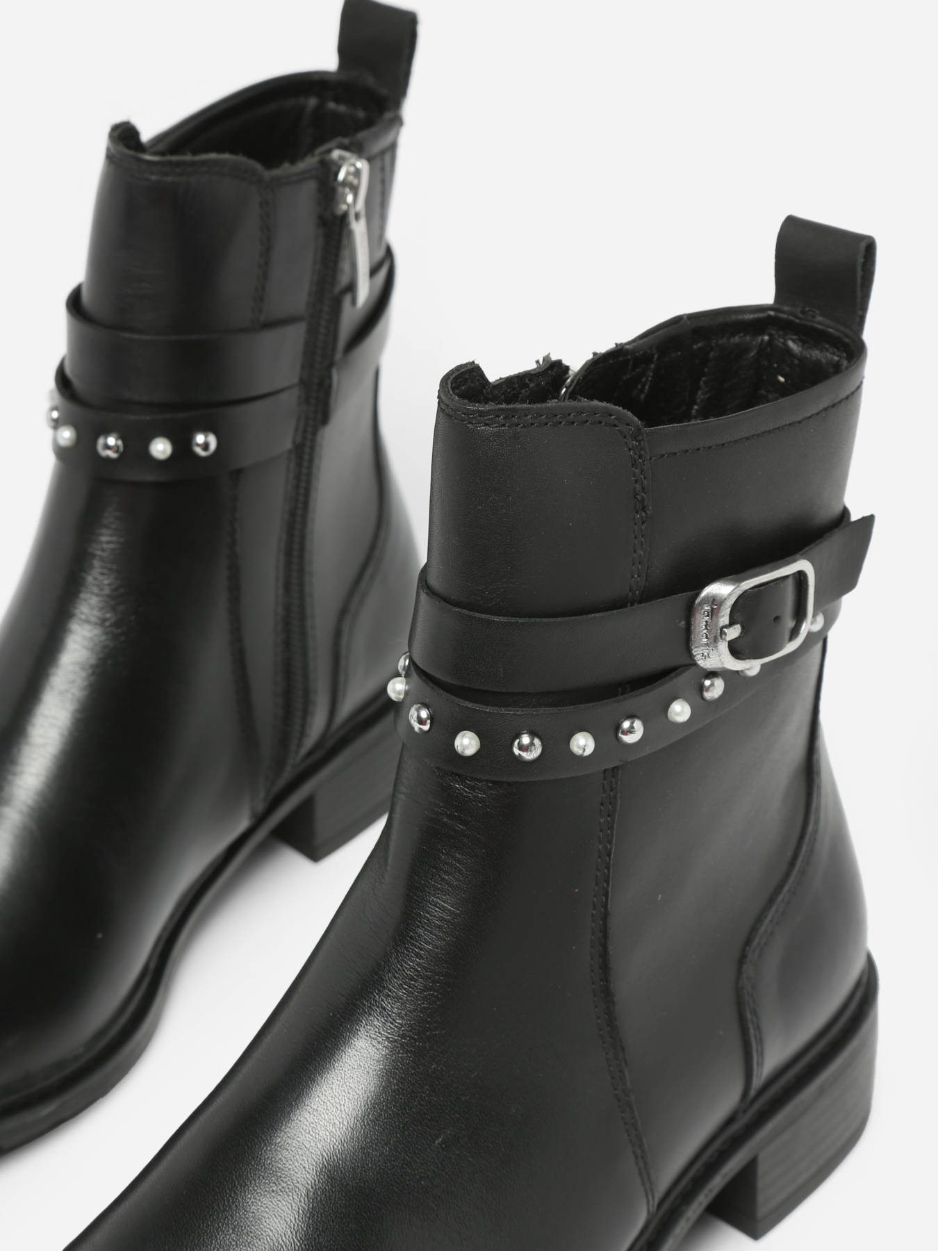 tamaris chukka boots