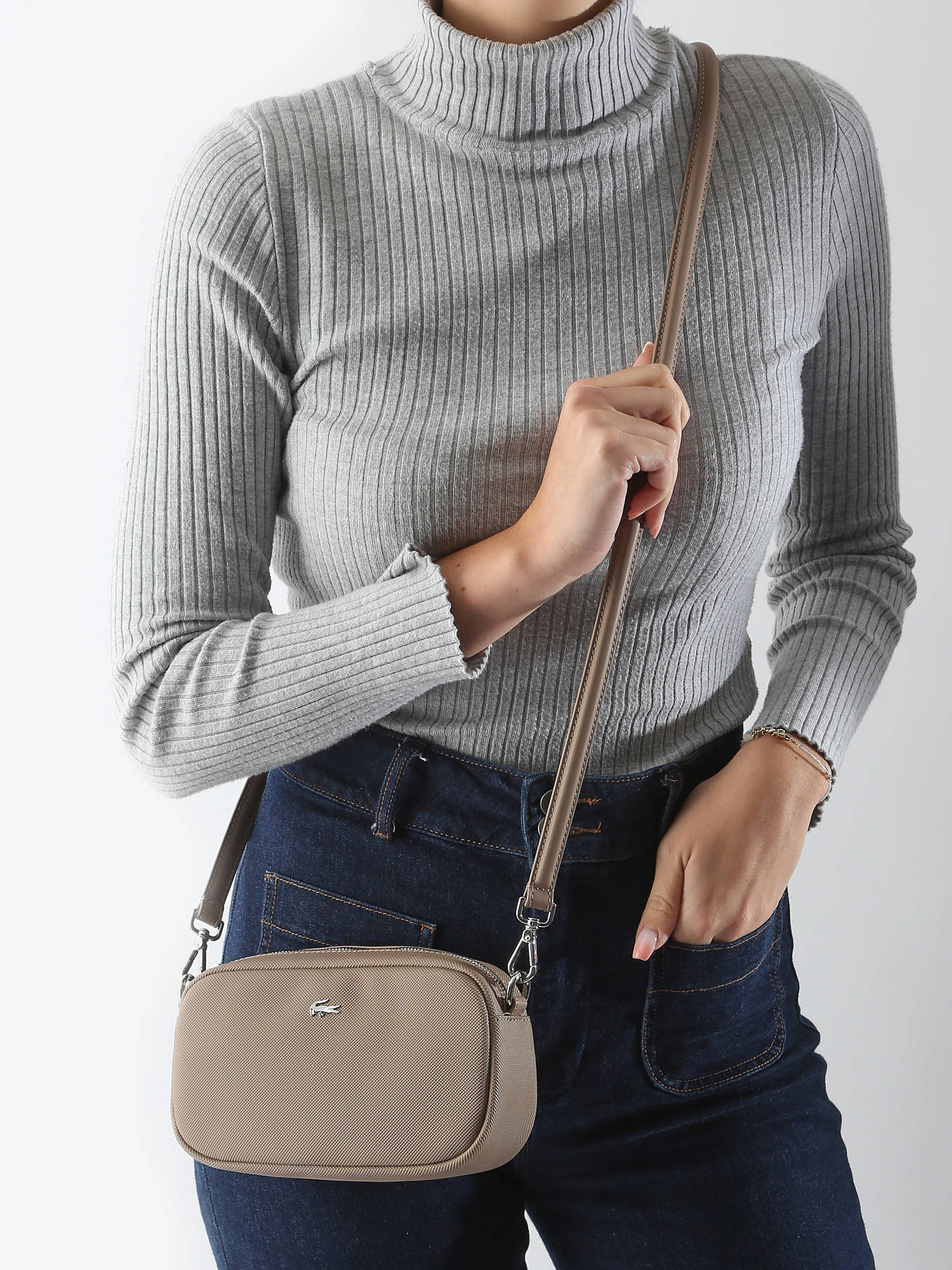 Lacoste Crossbody bag NF4755DZ best prices