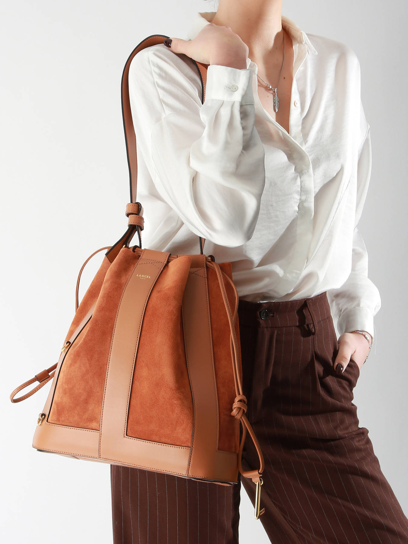 Sac Port paule Lancel ELLES M SUEDE Camel En Vente Au Meilleur Prix