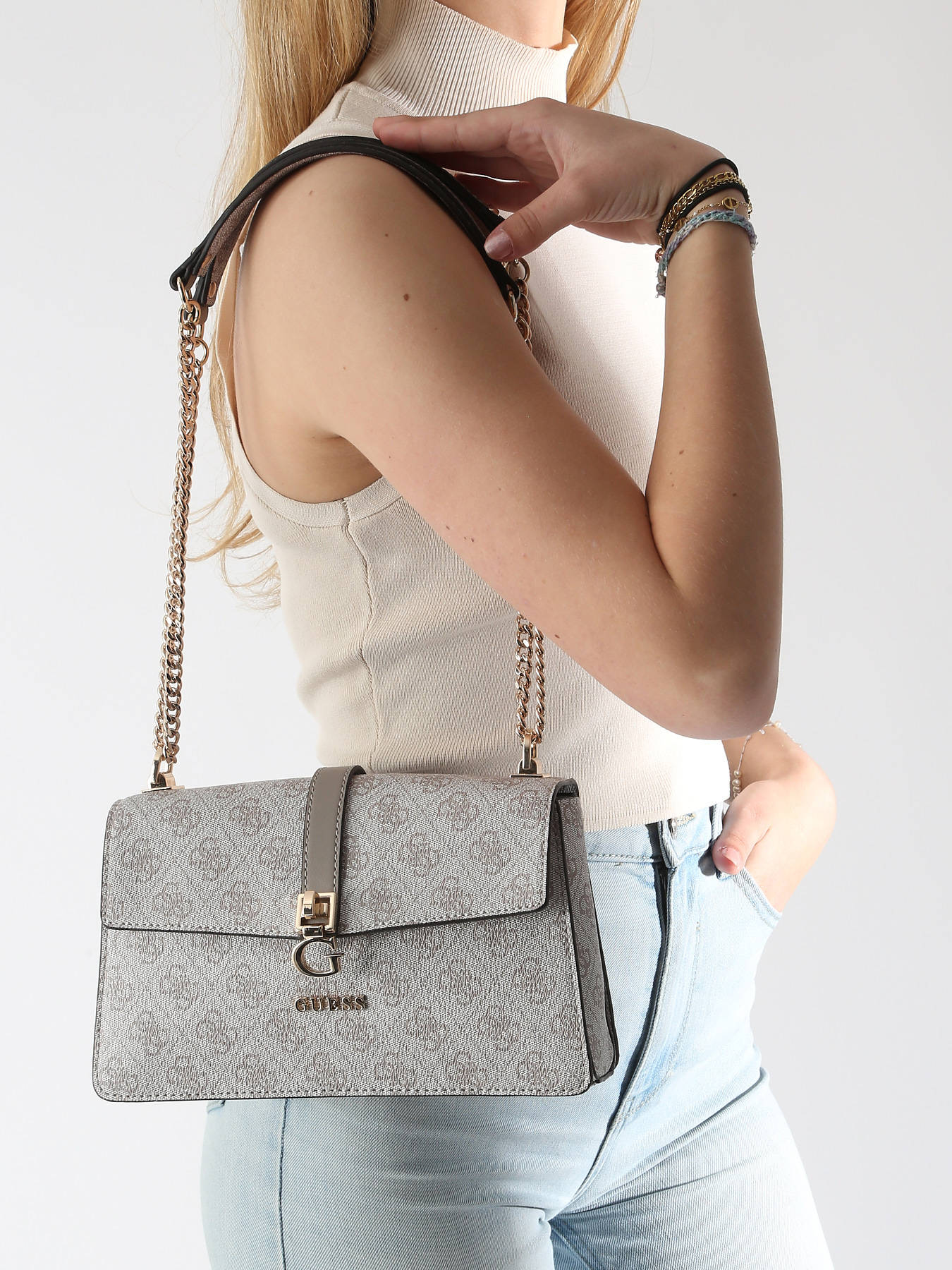 Sac Bandoulière Guess Sac BandouliÃ¨re Femme Guess Guess