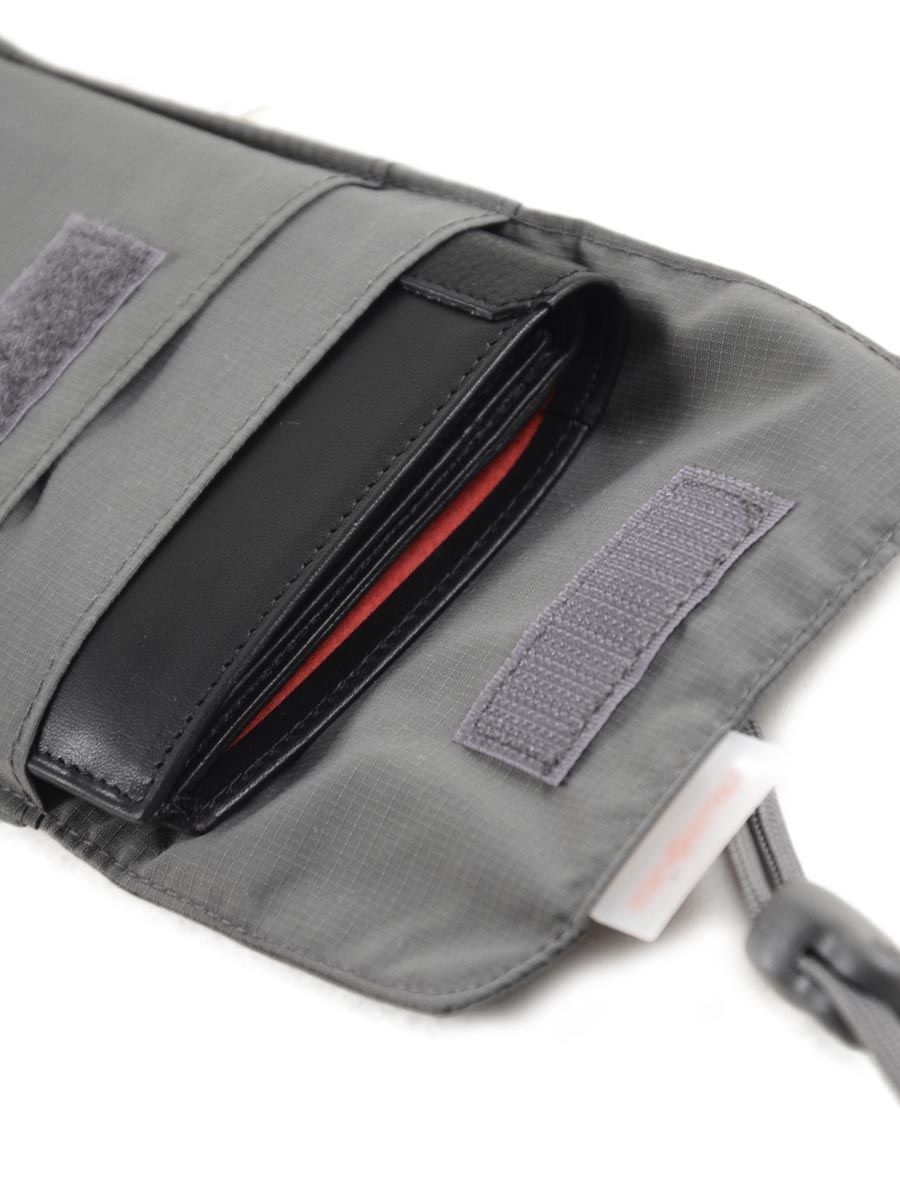 samsonite passport bag