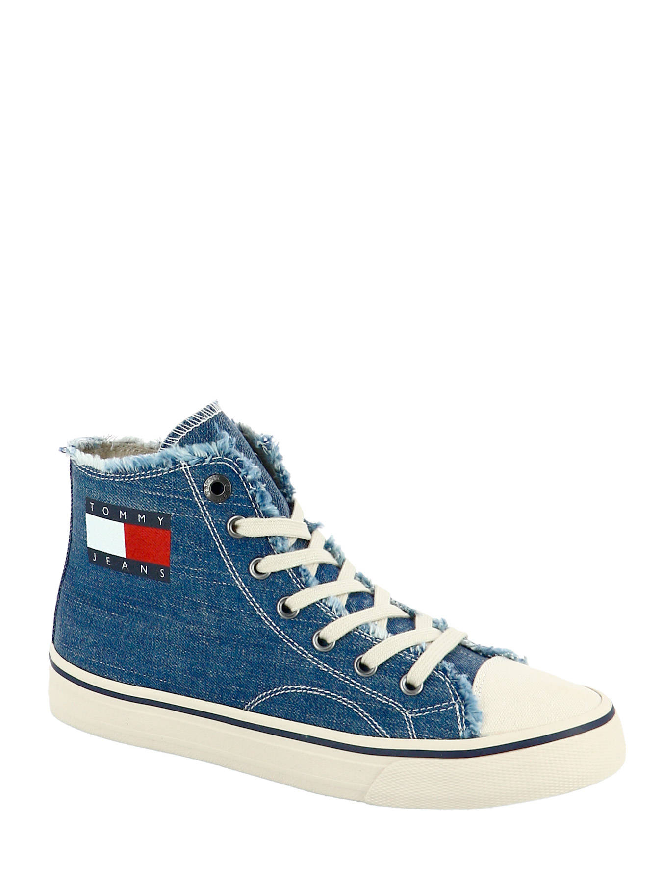 converse tommy jeans