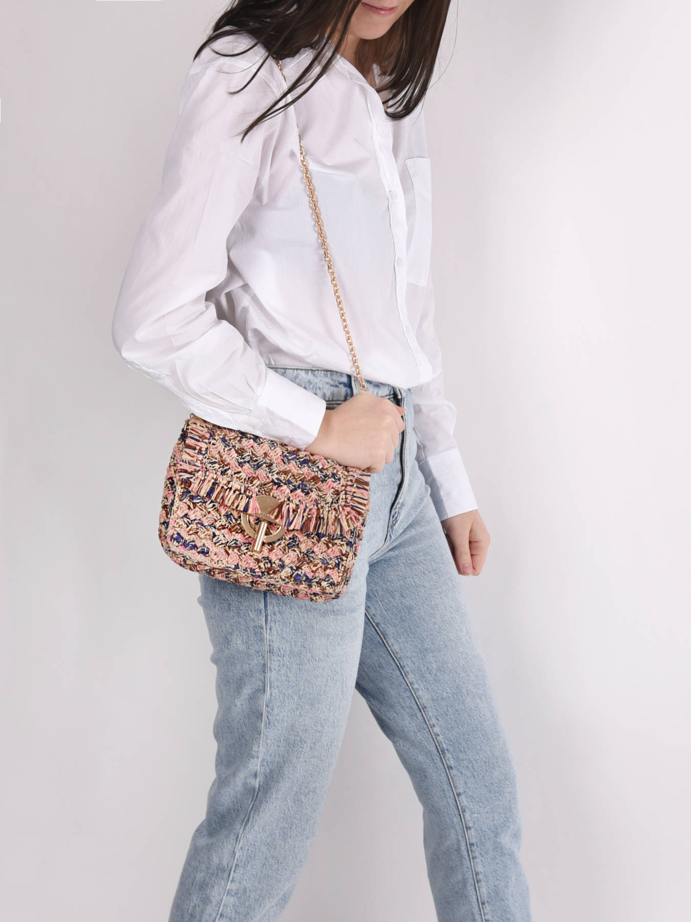 sac bandoulière en raphia