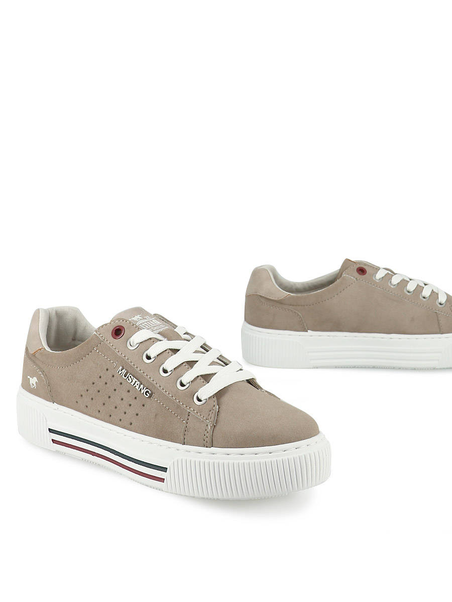 Mustang Sneakers 1386-304 - best prices