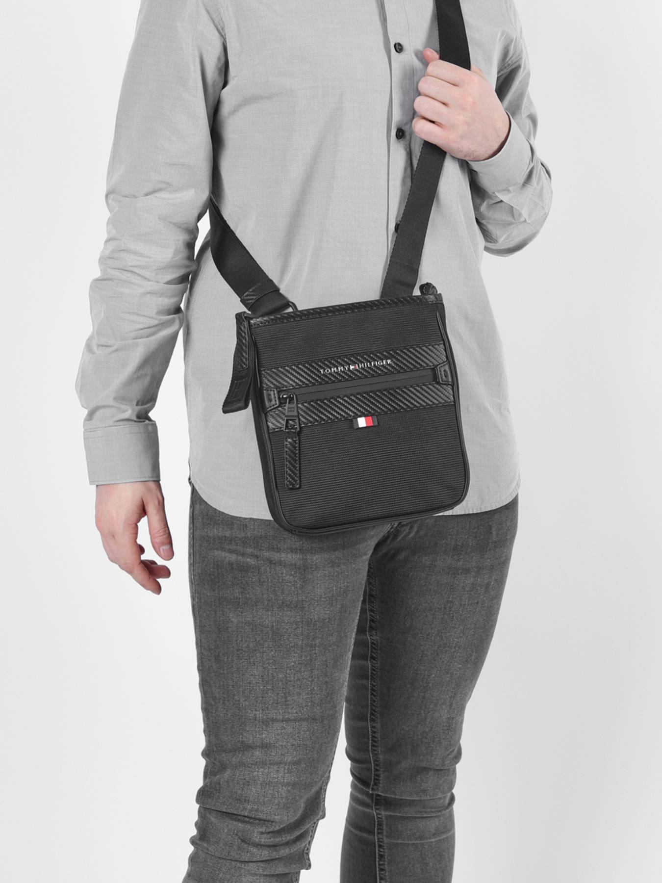 tommy hilfiger crossbody