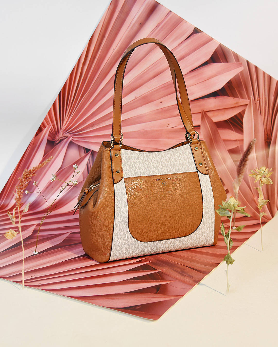 Cập nhật 84+ về michael kors laptop bag shoulder bag cdgdbentre.edu.vn