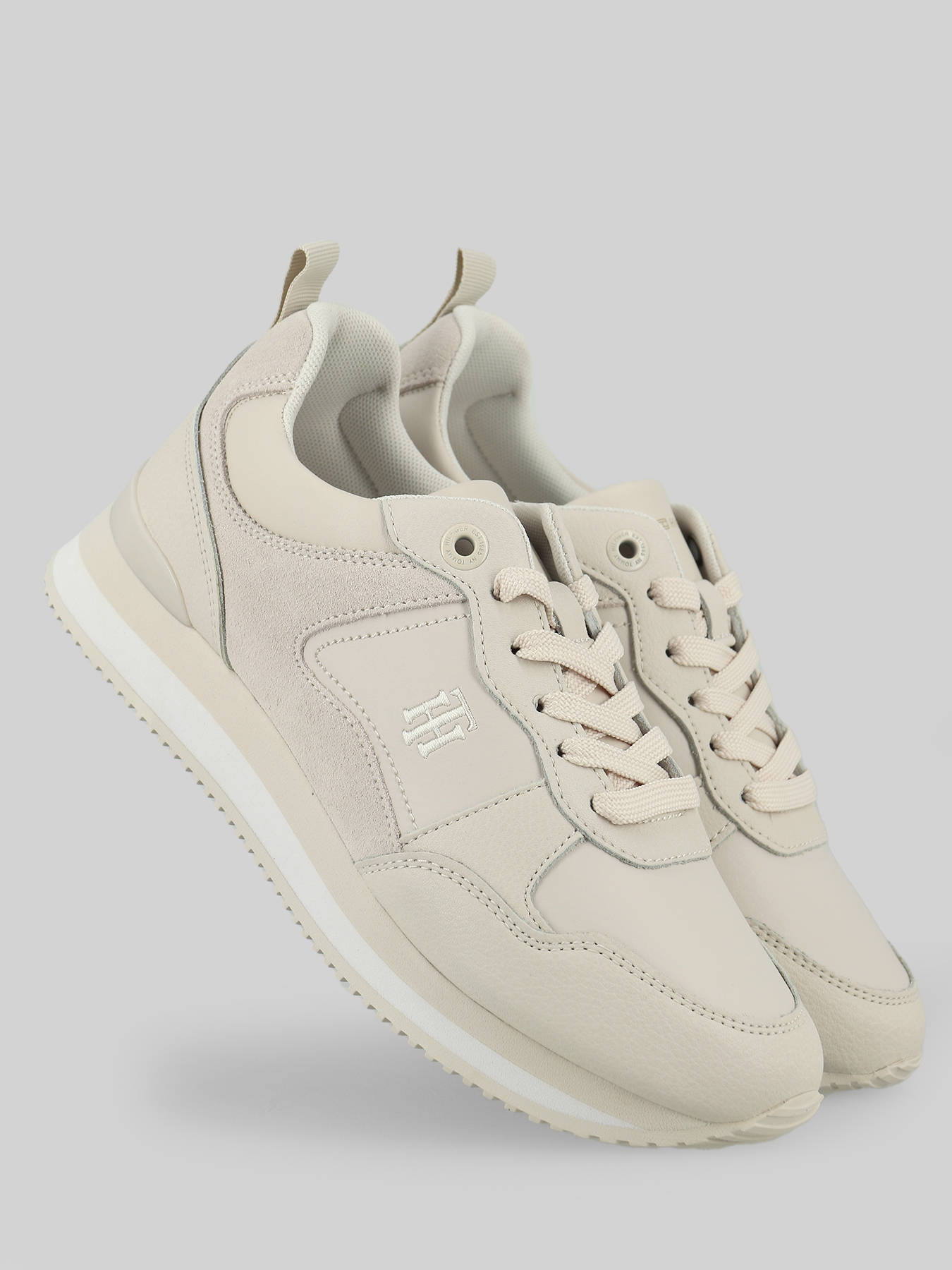 tommy hilfiger beige sneakers