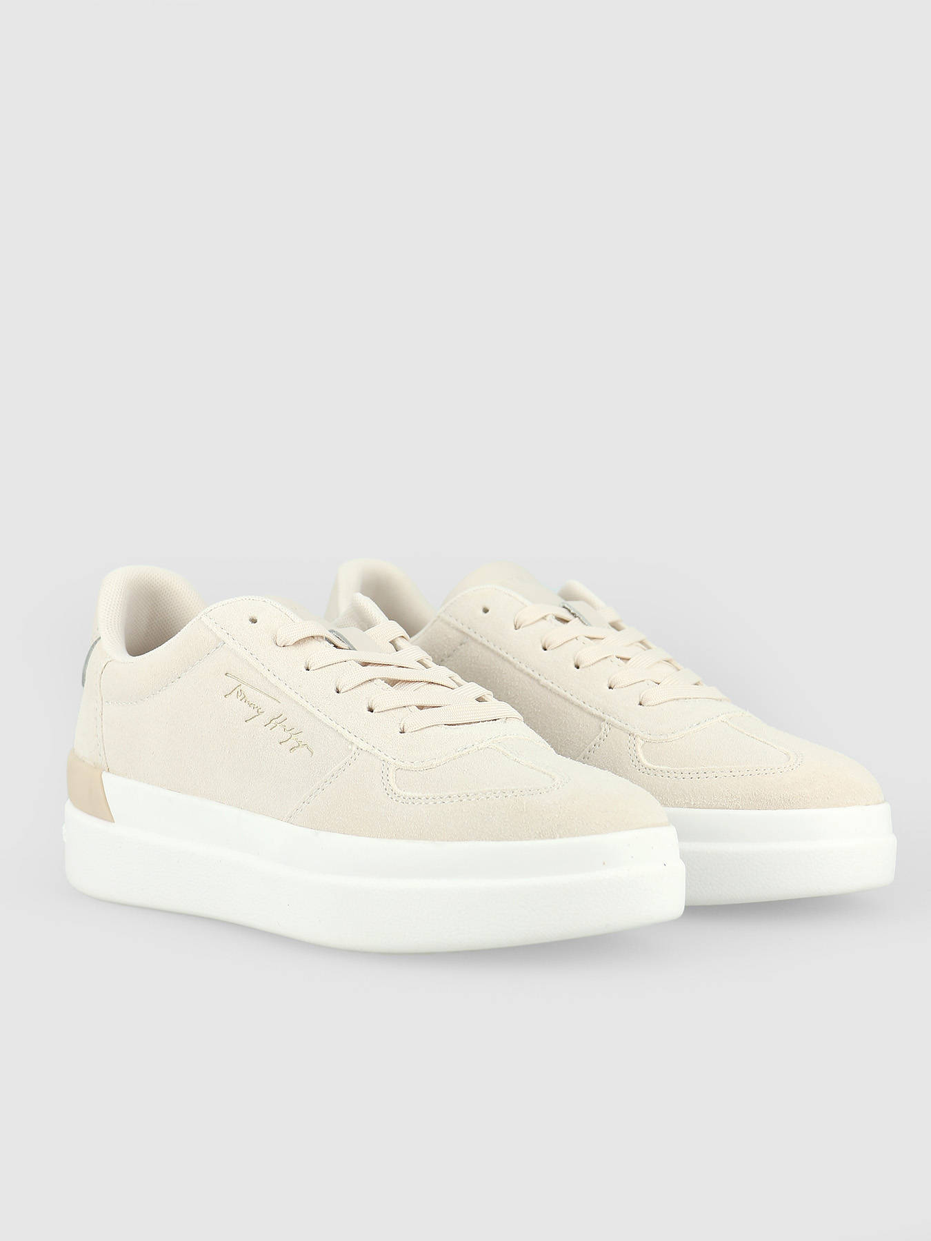 tommy hilfiger sneakers suede