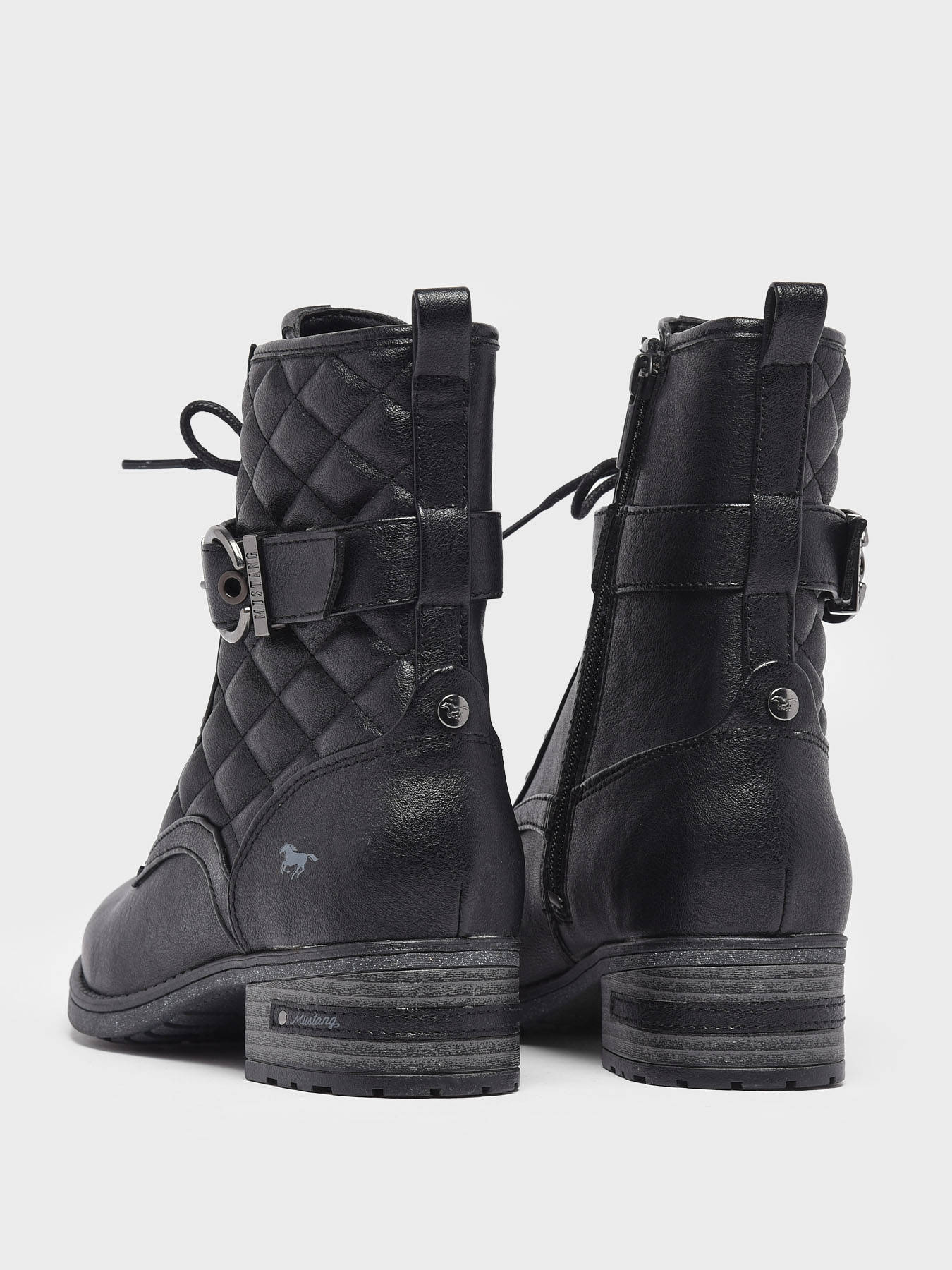 bottines noires mustang