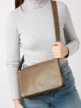 Crossbody Bag Boston Leather Basilic pepper Green boston BBOS01-vue-porte