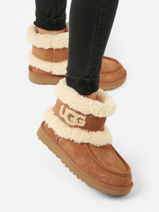 Platform Boots Ultra Mini Fluff In Leather Ugg Brown women 1145410-vue-porte