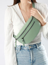 Leather Caviar Belt Bag Milano Green caviar CA23111-vue-porte