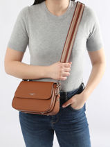 Ccrossbody Shoulder Bag Grained Miniprix Brown grained F6992-vue-porte