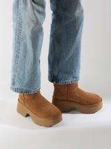 Heeled Boots Classic Short New Height In Leather Ugg Beige women 1158310-vue-porte