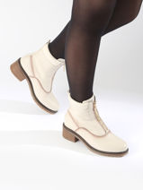 Bottines En Cuir Remonte Beige women 80-vue-porte