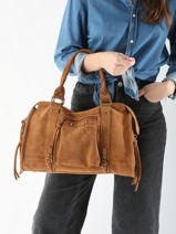 A4 Size Shoulder Bag Velvet Leather Milano Brown velvet VE24095-vue-porte