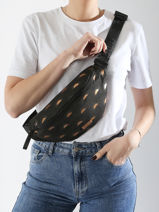 Medium Reversible Belt Bag Cabaia Pink belt bag BELTBAGM-vue-porte