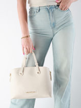 Sac Bandouli�re Sallie Re Valentino Blanc sallie re VBS8UJ04-vue-porte