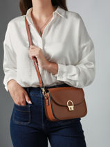 Sac Bandouli�re M Altair Cuir Etrier Marron altair EALA081M-vue-porte