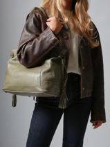 Sac Port� �paule A4 Cow Cuir Basilic pepper Vert cow 155N-vue-porte