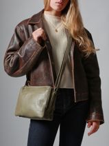 Sac Bandoulire Cow Cuir Basilic pepper Vert cow BCOW83-vue-porte