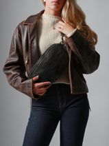 Leather Cow Belt Bag Basilic pepper Red cow BCOW55-vue-porte