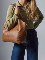 Sac Port� �paule Caviar Cuir Milano Marron caviar CA25061-vue-porte