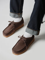 Mocassins Wallabee En Cuir Clarks Marron men 26178279-vue-porte