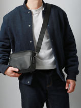 Sac Bandoulire Hexagona Noir odyssey 489977-vue-porte