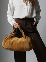 Sac Port paule Folk Cuir Gerard darel Jaune folk DCS01407-vue-porte