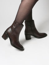 Heeled Boots In Leather Tamaris Brown women 45-vue-porte