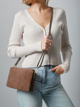 Sac Bandouli�re Velvet Caviar Cuir Milano Beige velvet caviar VC24117-vue-porte