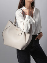 Shoulder Bag Amorette Guess Beige amorette BG789824-vue-porte