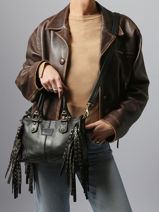 Sac Bandoulire Dakota Eyelet Cuir Basilic pepper Noir dakota eyelet BDAE72-vue-porte