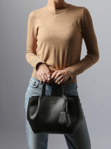 Sac Port� Main Amorette Guess Beige amorette BG789806-vue-porte
