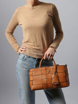 Sac Port Main Maylee Guess Marron maylee WG966106-vue-porte