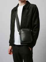 Crossbody Bag Tommy hilfiger Black th city AM01941-vue-porte