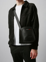 Crossbody Bag Tommy hilfiger Black central AM13486-vue-porte