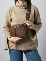 Belt Bag Miniprix Brown sangle Z83051-vue-porte