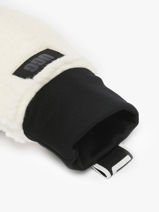 Gloves-UGG-vue-porte