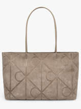 Sac Port� �paule Embossed Emblem Aspect Daim Calvin klein jeans Beige embossed emblem 4F3334G