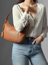 Medium Leather Victoire Hobo Bag Lancel Brown victoire A13993-vue-porte