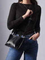 Satchel Arnela Polyurethane Guess Black arnela NY949675-vue-porte