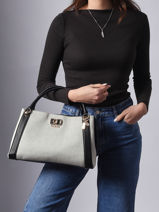 Sac Port� Main Karnilla Guess Blanc karnilla AG971907-vue-porte