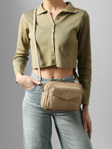 Sac Bandouli�re Velvet Caviar Cuir Milano Beige velvet caviar VC25067-vue-porte