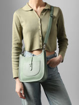 Sac Bandouli�re Caviar Cuir Milano Vert caviar CA25067-vue-porte