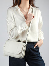 Medium Leather Victoire Crossbody Bag Lancel White victoire A13992-vue-porte