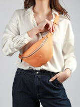 Leather Small Derby Belt Bag Nathan baume Orange n city 25-vue-porte