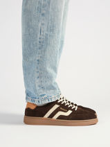 Sneakers In Leather Gant Brown men CUZIMG46-vue-porte