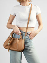 Sac Bandouli�re Gretel Ted lapidus Marron gretel TLAU8923-vue-porte